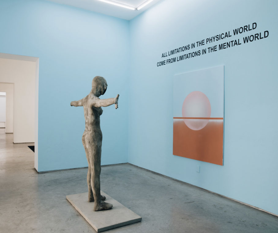 Solo Ausstellung view "The mystery of number 3", 2019, Galeria Enrique Guerrero, Mexico City. Foto von Galeria Enrique Guerrero.